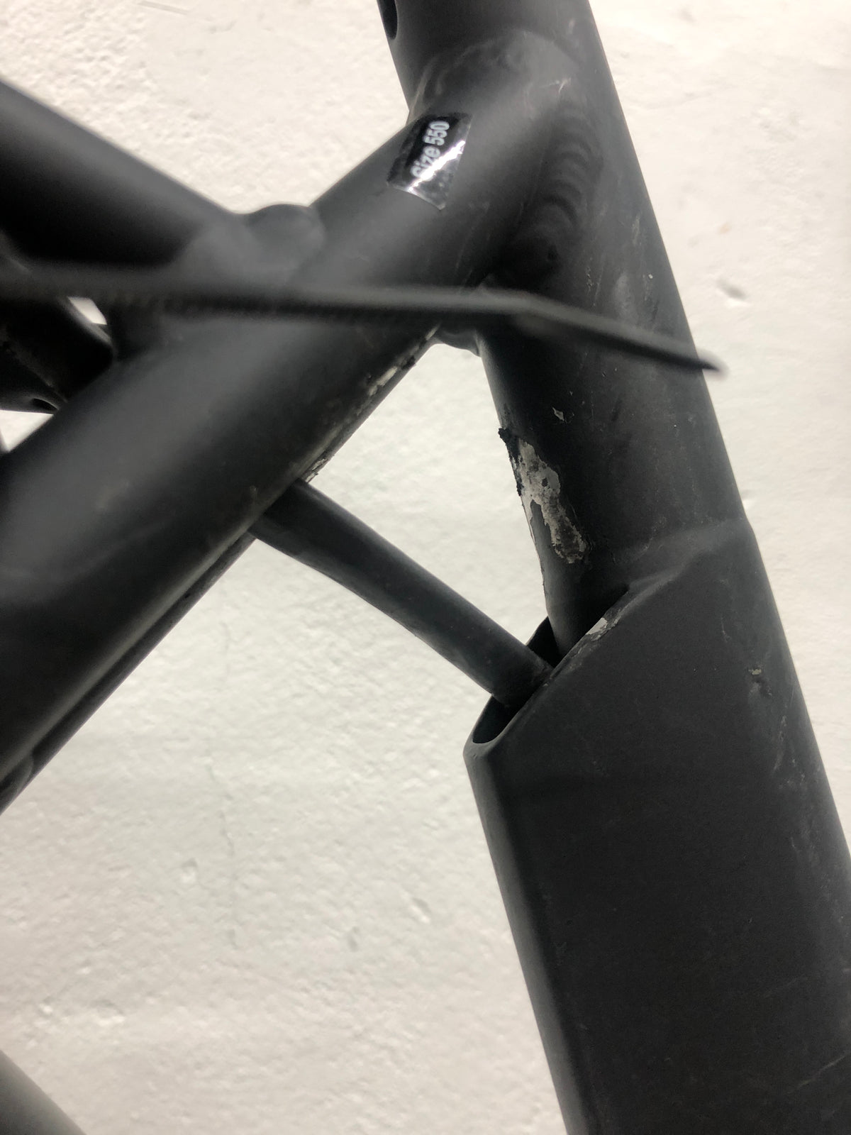 BEGAGNAD Crescent Elsa Svart 51