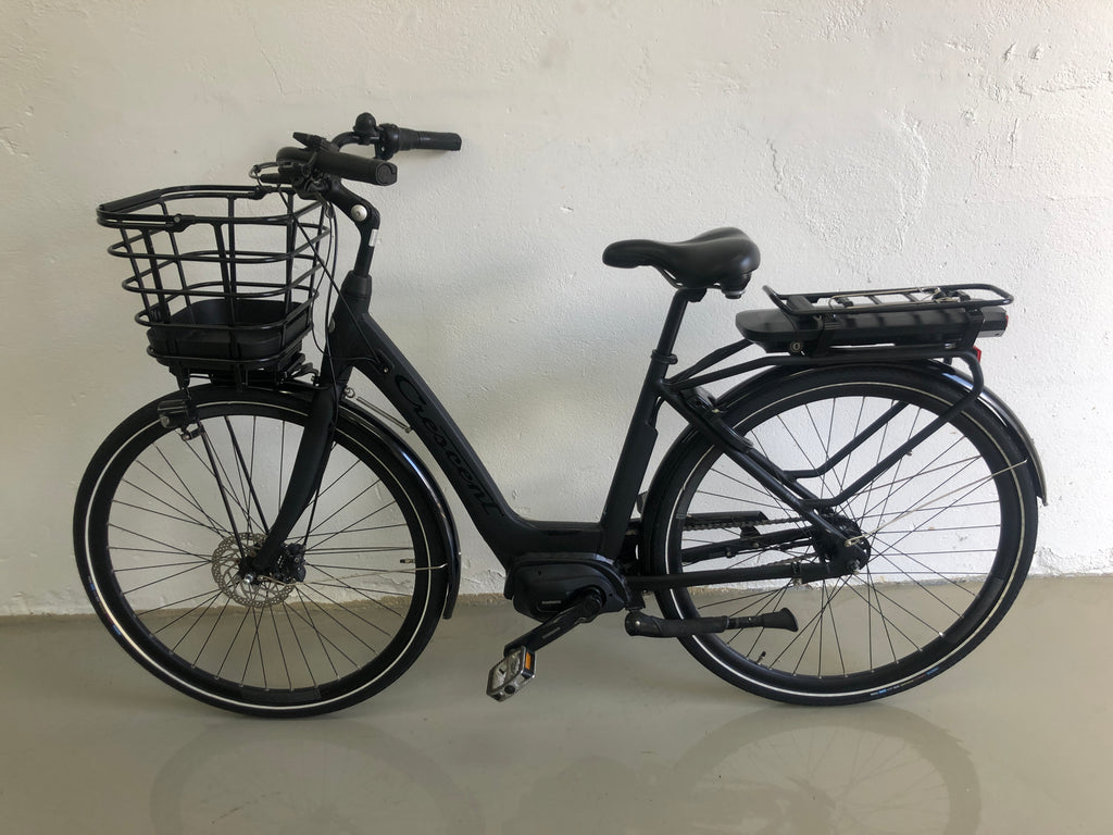 BEGAGNAD Crescent Elsa Svart 47